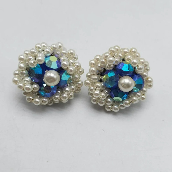 Japan Signed Blue Crystal Bead Faux Pearl Cluster Clip Vintage Earrings - Picture 2 of 4